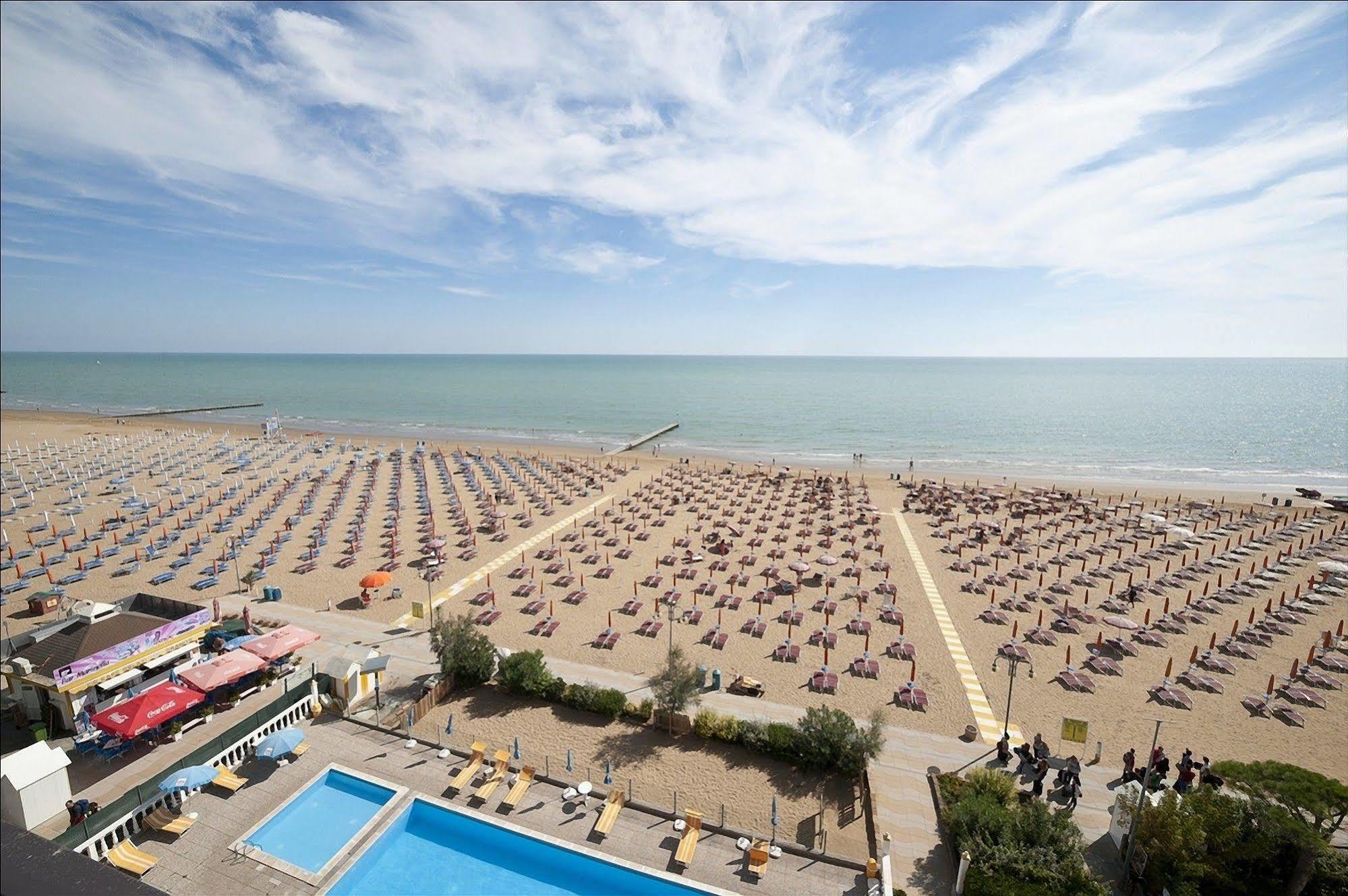 Hotel London Lido di Jesolo Exterior foto